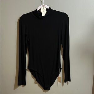 Black Long Sleeve Bodysuit M